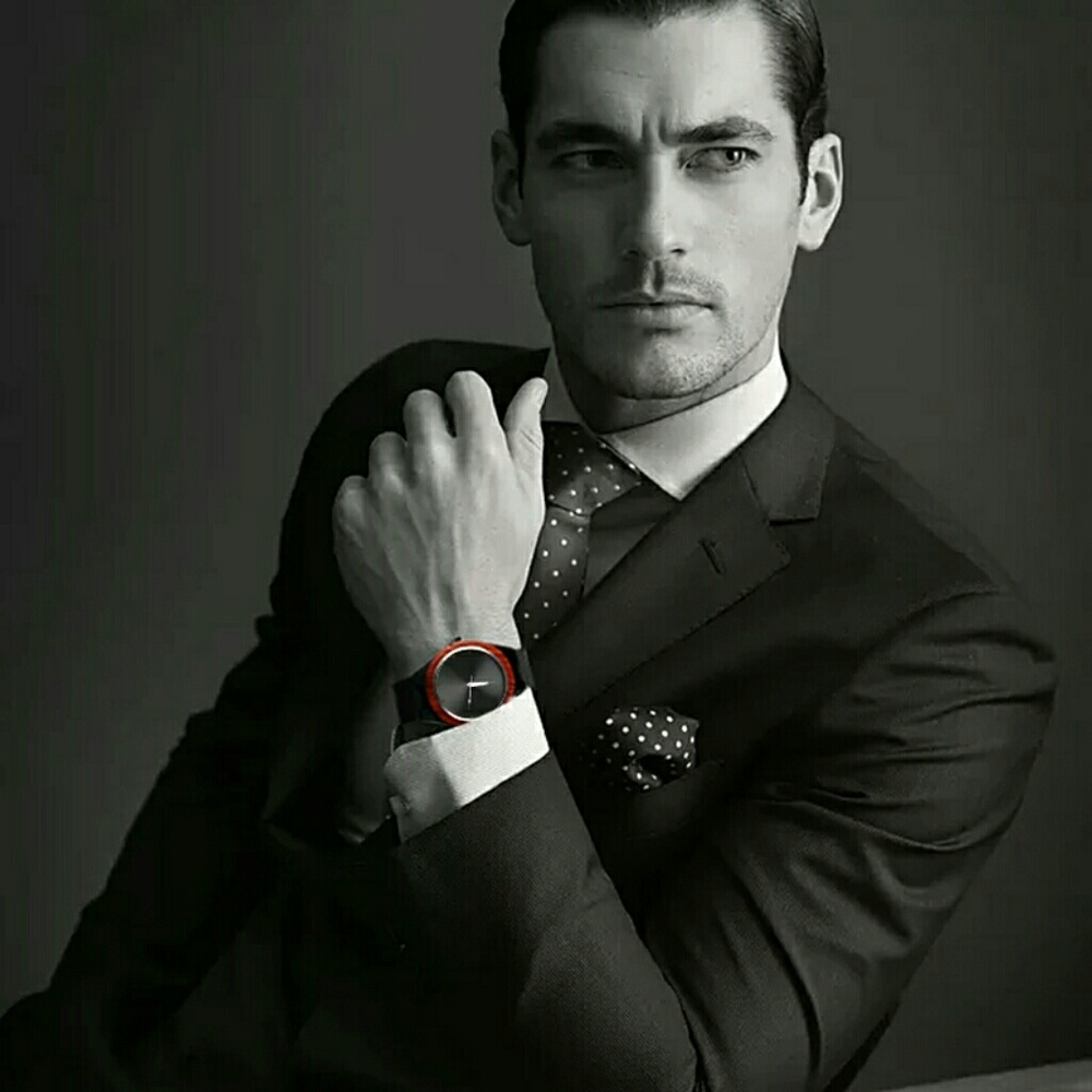 NEW MEN'S GENUINE BAMBOO WATCH W/LEATHER BAND - Picture 7 of 7